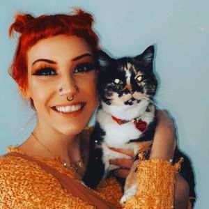 Meet your Posher, Sophie nicole